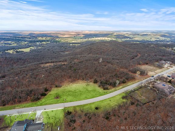 5th image of 2707 Mountain Rd