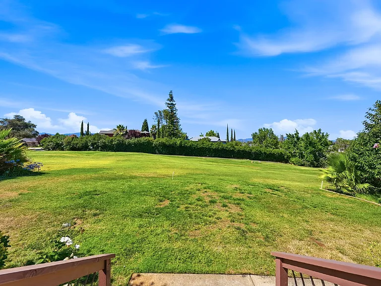 1484 Saint Andrews Dr — Photo 36