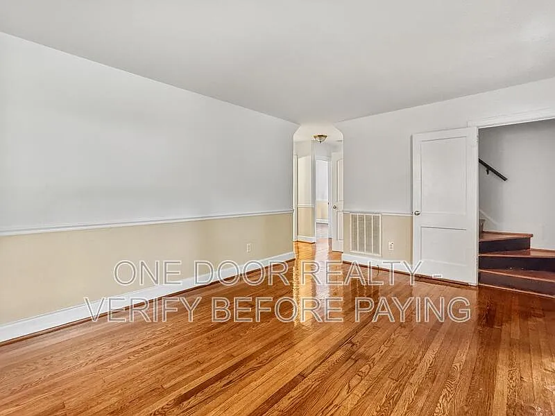 4 bed, 2.0 bath, 1264 sqft, $2,700 — Photo 3