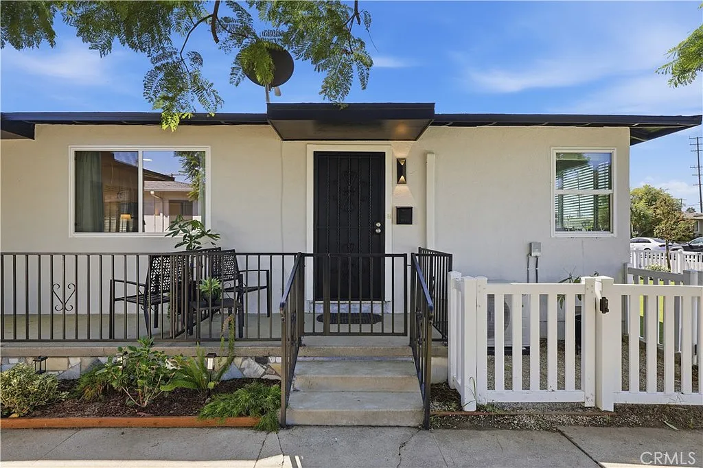 2 bed, 831 sqft, $4,500 — Photo 3