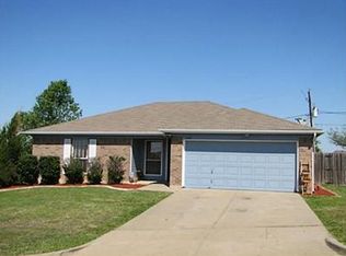 636 Green Mountain Rd, Burleson, TX 76028