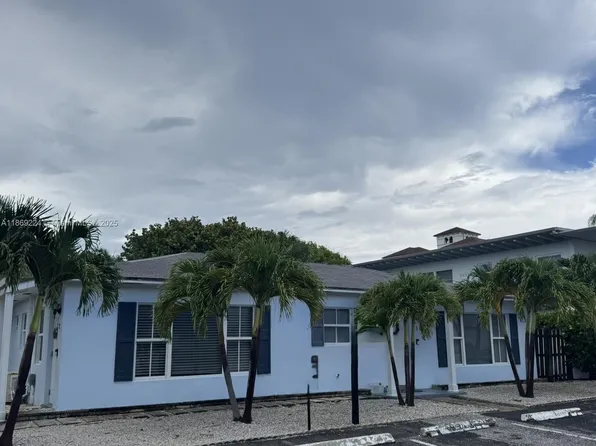 121 Linda Ln, Palm Beach Shores, FL 33404