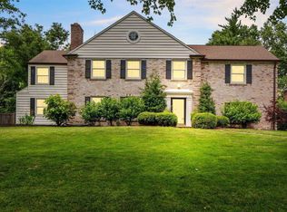 51 Willow Hill Rd, Saint Louis, MO 63124