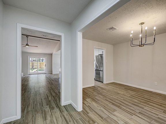 4th image of 9723 Galston Ln