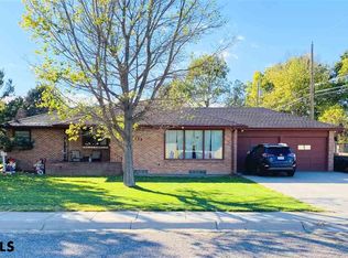 1725 16th St, Gering, NE 69341