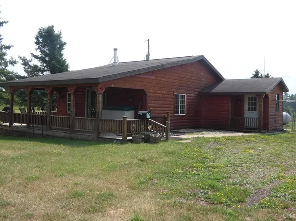 15367 Airport Rd, Ewen, MI 49925