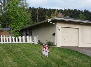 3285 University St, Eugene, OR 97405