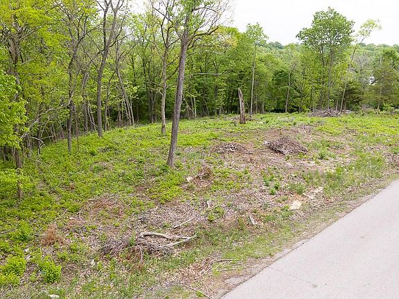 2nd image of 13710 Woodend Rd