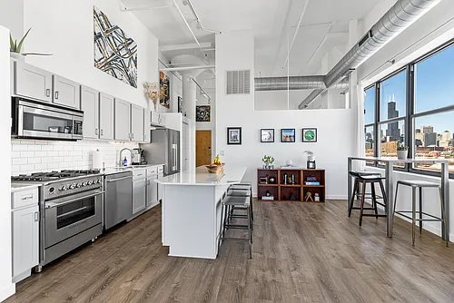 1524 S Sangamon St #709 Photo 1