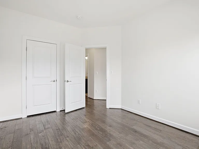 22527 Foundation Dr — Photo 32