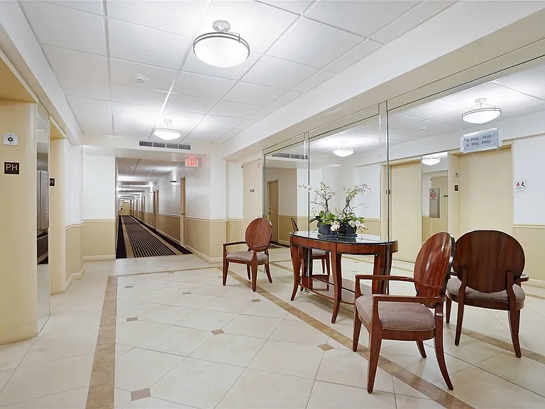 4250 Galt Ocean Dr #PHB — Photo 37