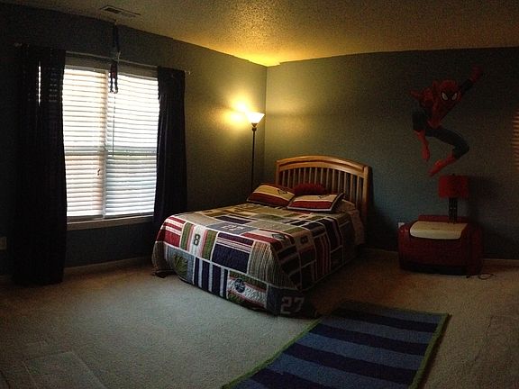 Large bedrooms with walk in closets!