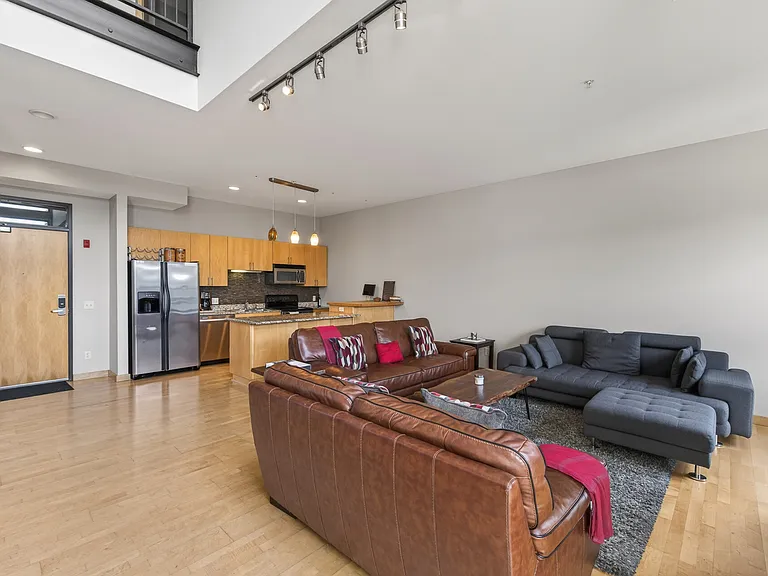 9 W Franklin Ave #306 — Photo 12