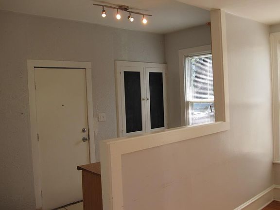 3rd image of 959 Fairmount St SE
