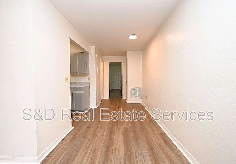 613 Robin Rd #3 — Photo 7