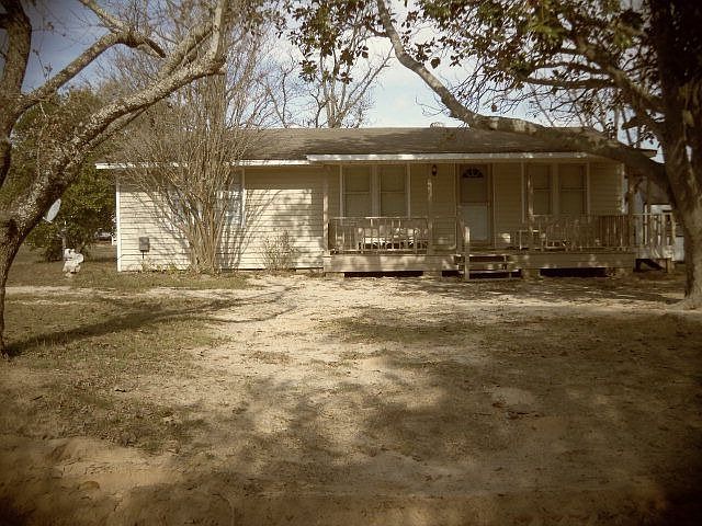 1st image of 414 Peach St