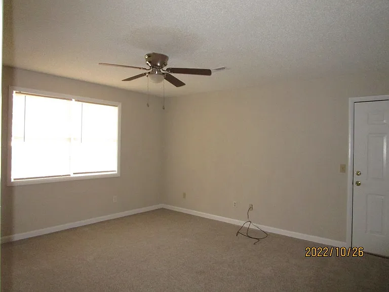 50 Parkplace Dr — Photo 11