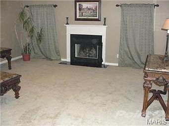 4th image of 802 Linville Ct