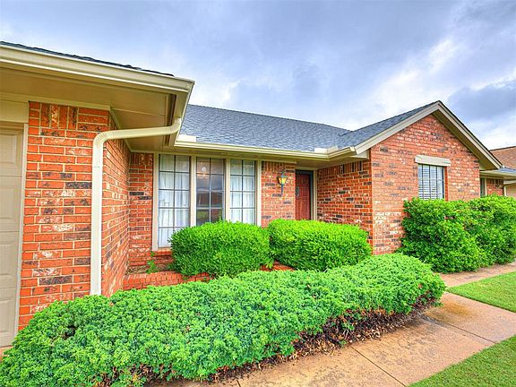 2nd image of 10021 Henderson Dr