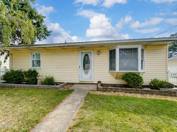 6 N Seltzer St, Wapakoneta, OH 45895