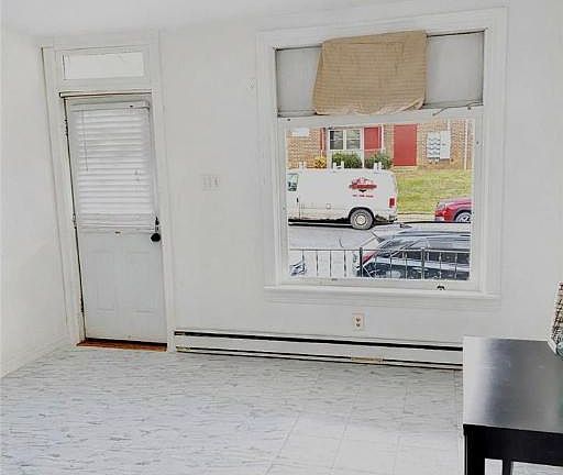 4th image of 203 E Union St