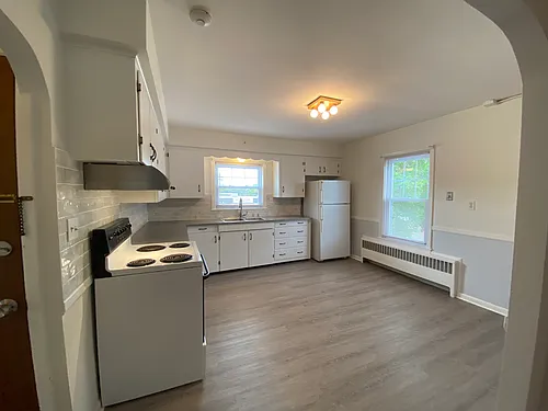 207 Front St Photo 1