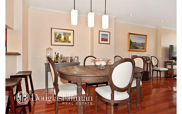 Sold by Douglas Elliman | media 21