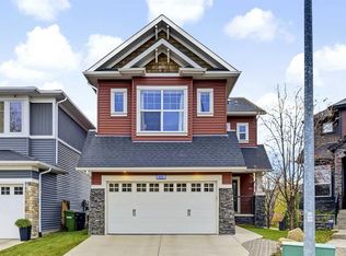 680 NW Coopers Sq SW, Airdrie, AB T4B0G7