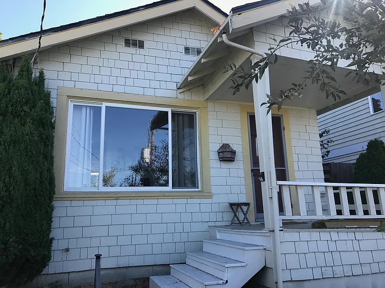 6538 Sycamore Ave NW — Photo 1