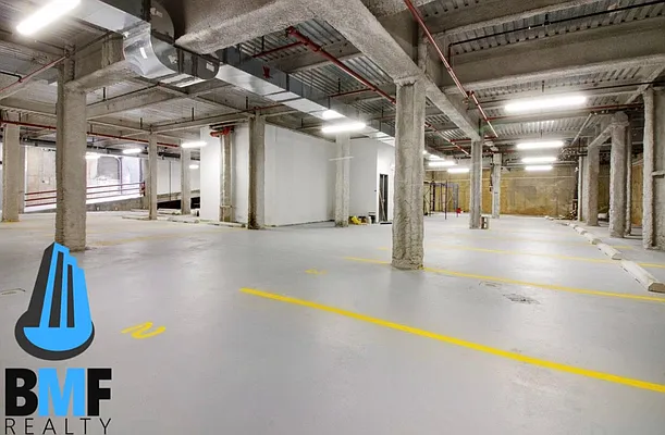 Rented by City Prime Commercial Realty  | media 30