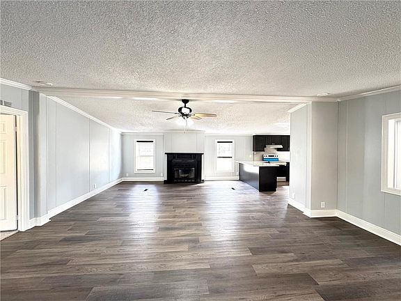 5th image of 2988 Saint Landry Hwy