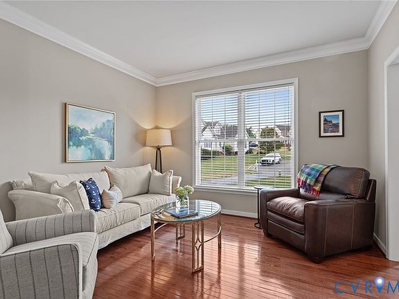 4th image of 8397 Windsor Dr