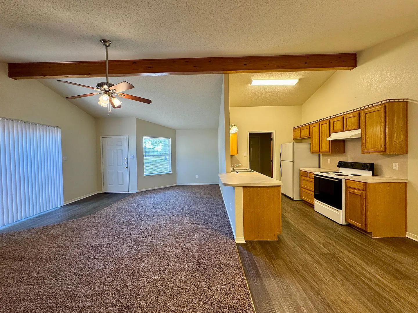 Duplex — Photo 2