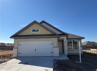 2215 Terrilyn Ct, Bryan, TX 77807