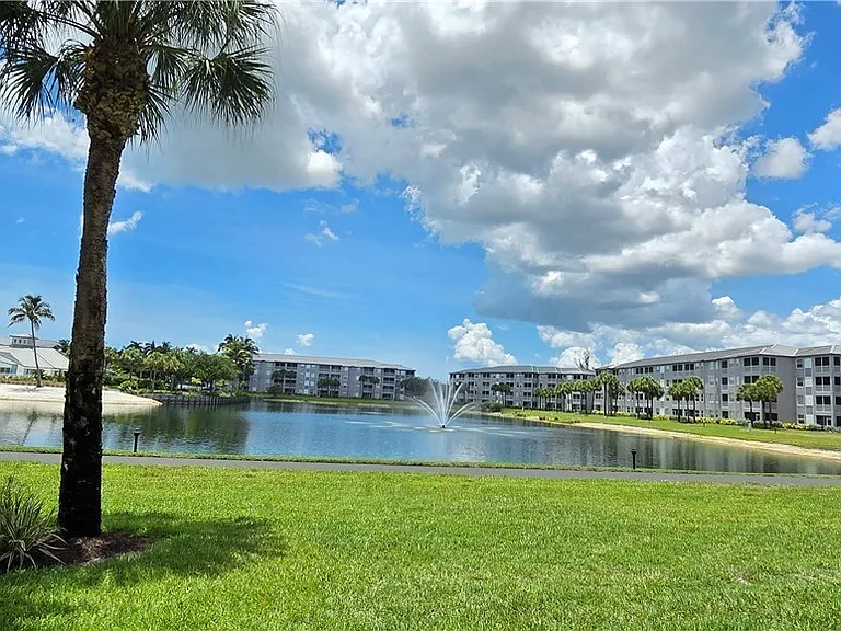 16635 Lake Circle Dr #612 — Photo 22