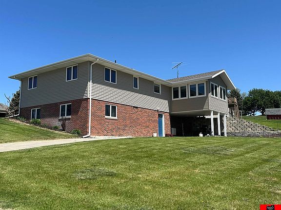 2nd image of 1713 Avenue I Cir