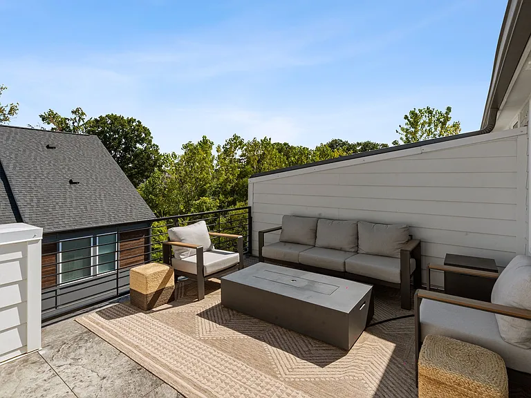 6020 Irwins Branch Dr — Photo 4