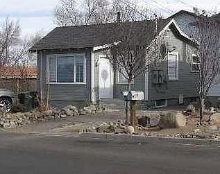 2nd image of 418 Field St APT A