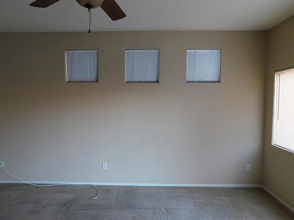 4th image of 3840 Hollycroft Dr
