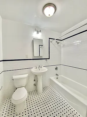 Rented by Waverly Realty Associates | media 4