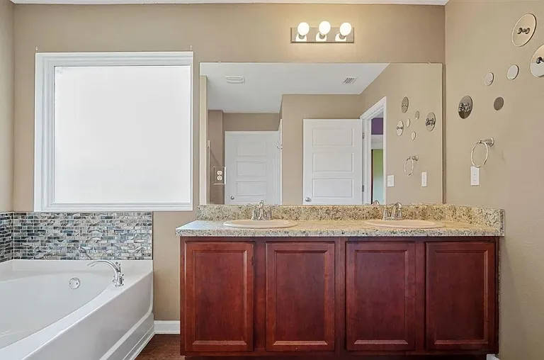 10373 Shetland Dr — Photo 18