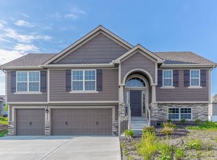 9207 NE 117th Ter, Kansas City, MO 64157