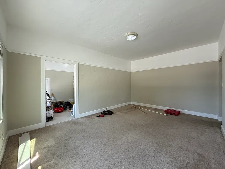 2451 Le Conte — Photo 3