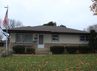 8132 W Lynmar Ter, Milwaukee, WI 53222