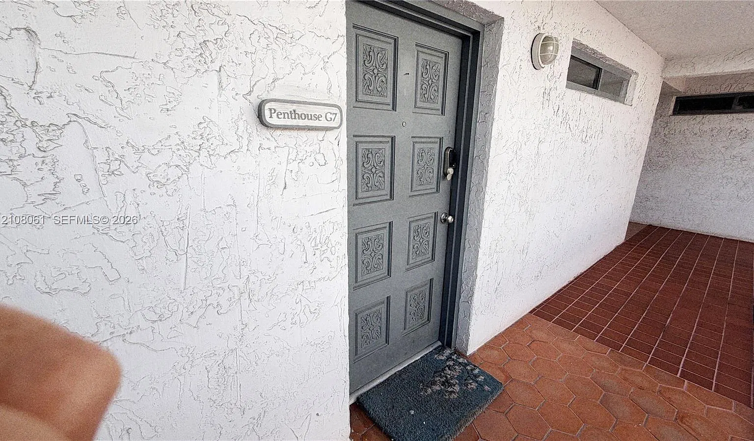Nirvana Condo No Five Con — Photo 2