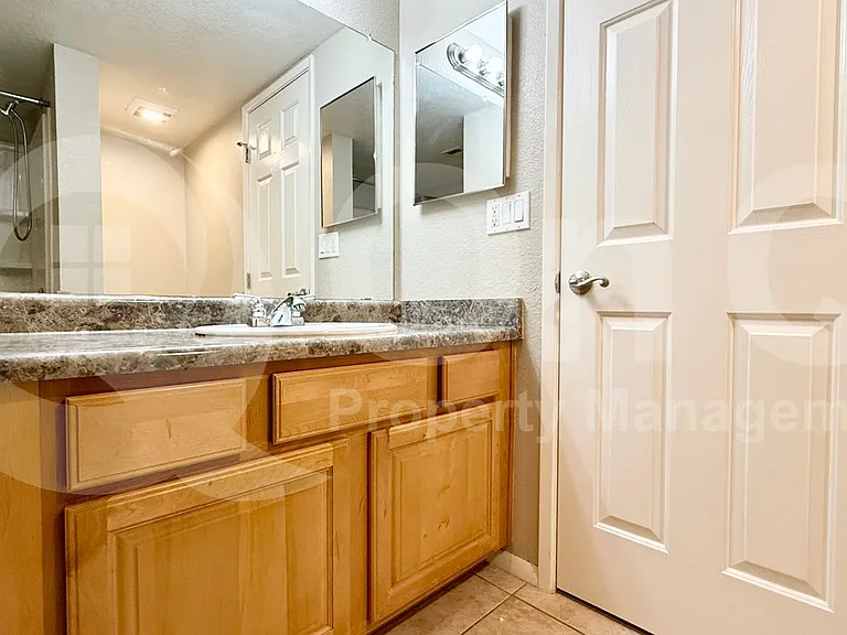 1340 N Recker Rd #245 — Photo 11