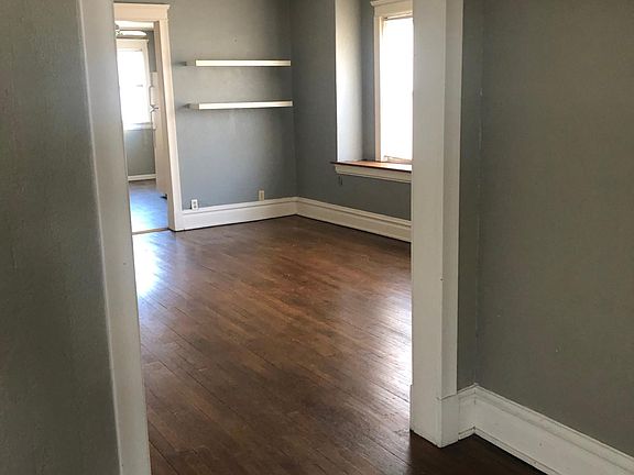 2nd image of 4208 Mercier St Floor 1