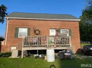 600 N Hickory St, Winslow, IN