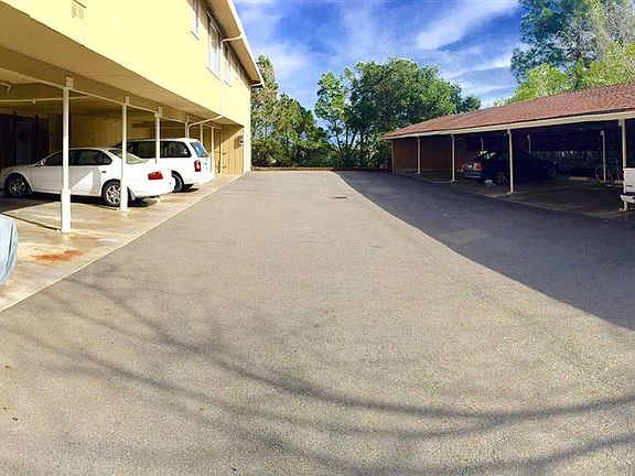 5th image of 1965 Ascot Dr APT 9