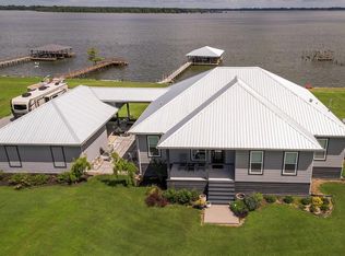1328 Eagle Lake Shore Rd, Vicksburg, MS 39183